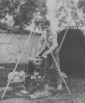 Hendrik Knop mit Tschai im Jugendzentrum Stotternheim