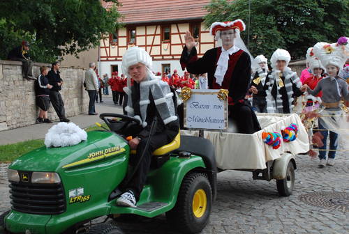 Eric Hoffmann als Baron Münchhausen im Festumzug