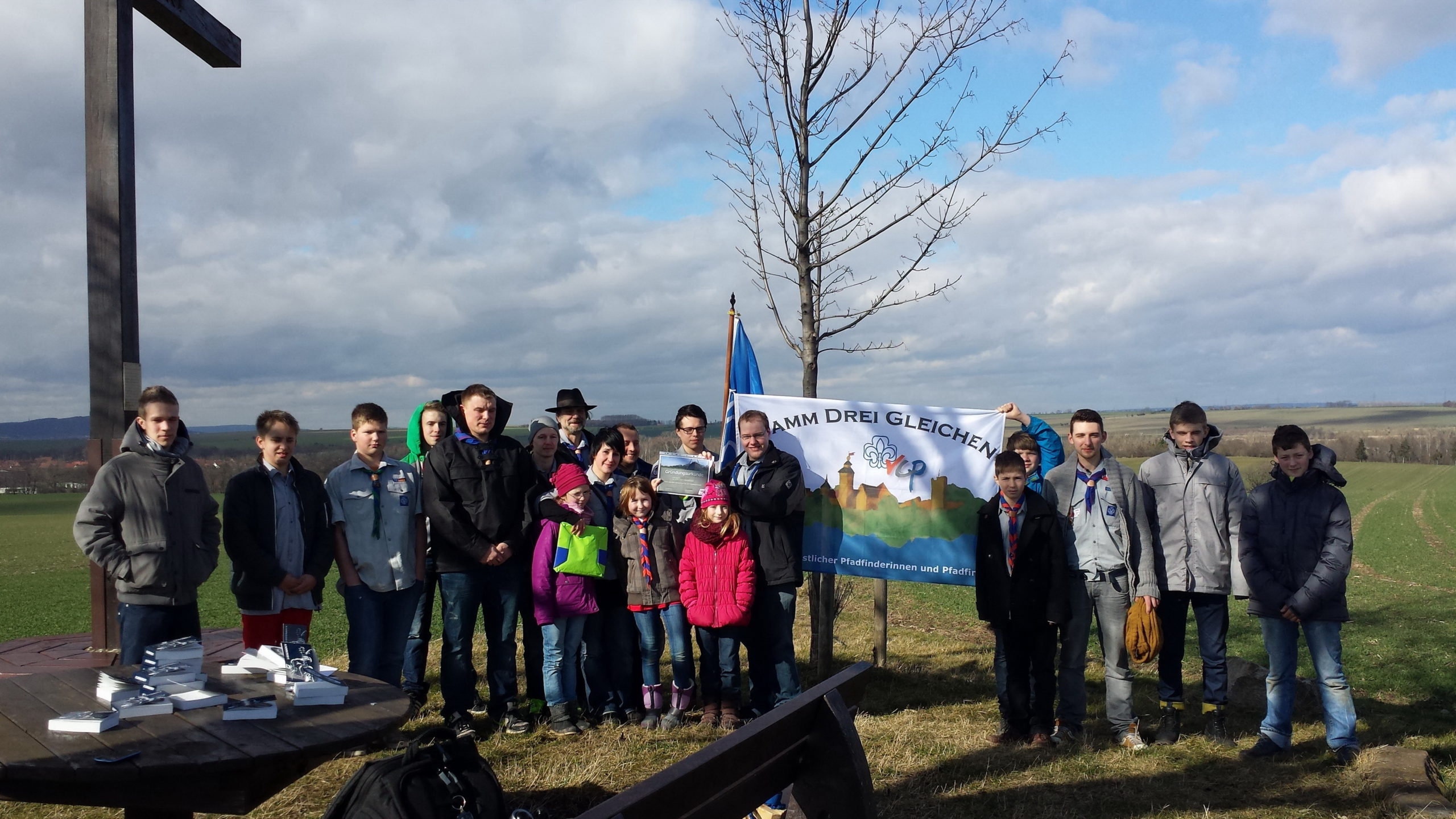 Feierliche Aufnahme des VCP Stamm Drei Gleichen am Kummelkreuz Kornhochheim