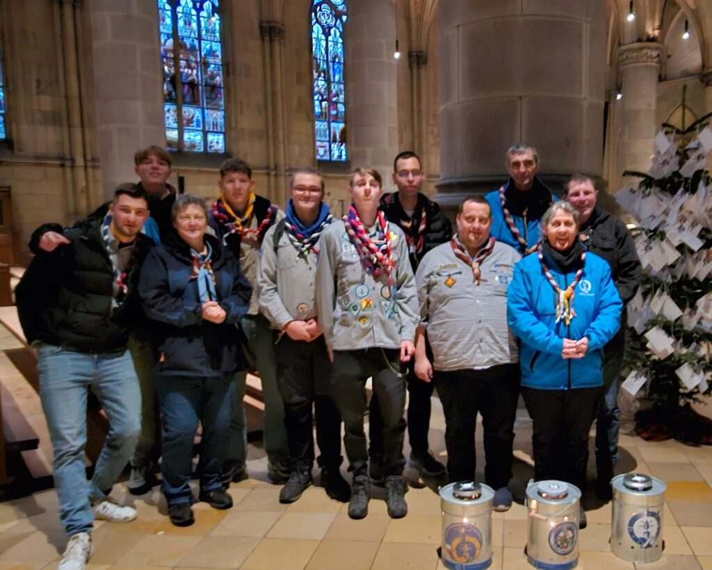 Thüringer Friedenslichtdelegation im Linzer Dom